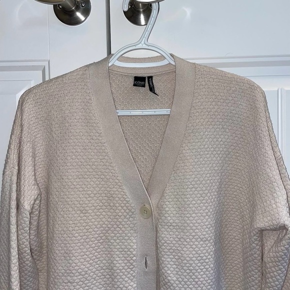 NWOT Simons Cardigan - Picture 2 of 2